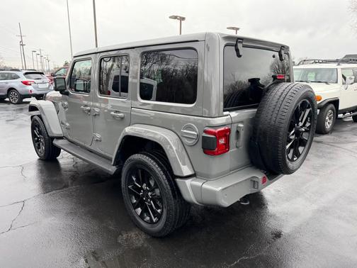 2022 Jeep Wrangler Unlimited Unlimited High Altitude 4x4