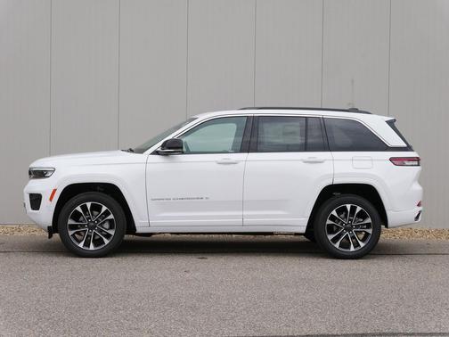 2025 Jeep Grand Cherokee Overland