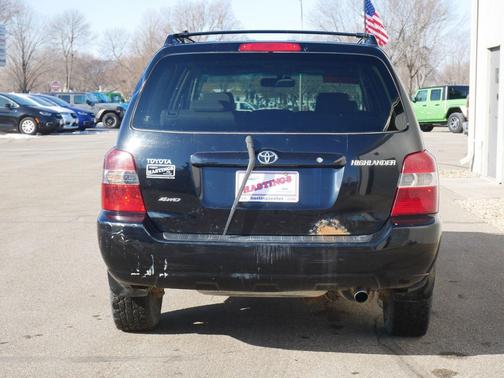 2004 Toyota Highlander Base