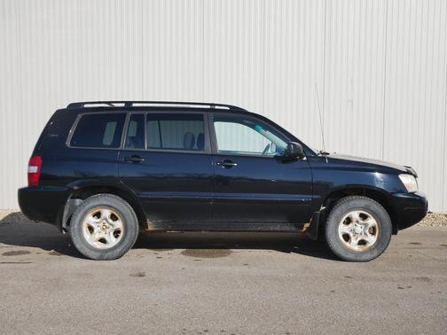 2004 Toyota Highlander Base