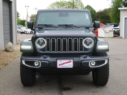 Black Clearcoat 2026 Jeep Wrangler 4-Door Sahara 4x4