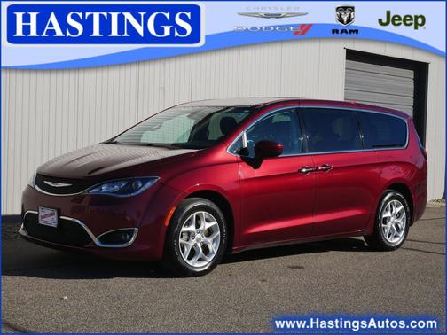 2017 Chrysler Pacifica Touring