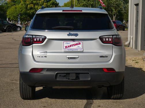 2024 Jeep Compass Latitude Lux