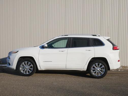 2018 Jeep Cherokee Overland