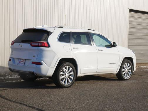 2018 Jeep Cherokee Overland