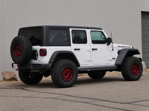 Bright White Clearcoat 2023 Jeep Wrangler Rubicon