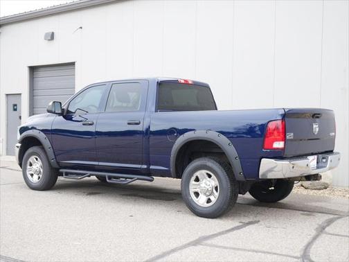 2017 RAM 3500 Tradesman Crew Cab 4x4 6'4' Box