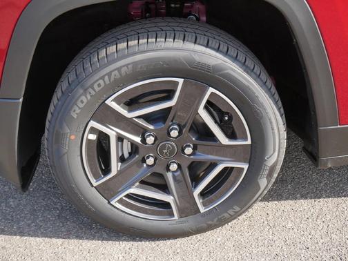 Red Hot Pearlcoat 2026 Jeep Cherokee Limited