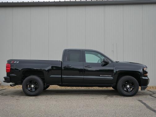 Black 2018 Chevrolet Silverado 1500 2LT