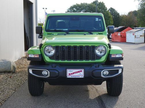 2025 Jeep Gladiator Sport S