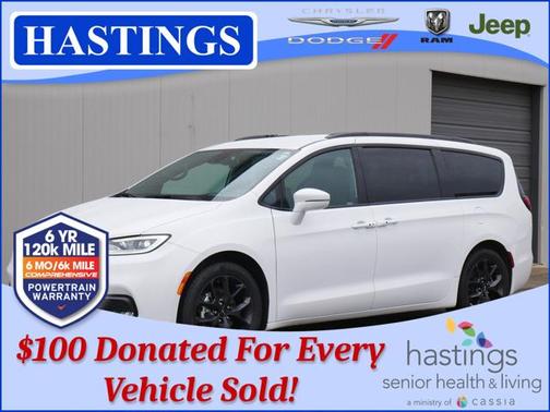 2022 Chrysler Pacifica Touring L