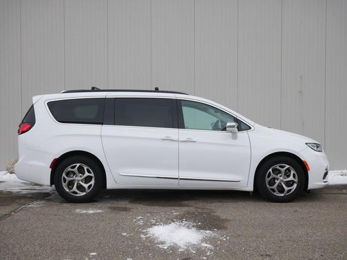 2022 Chrysler Pacifica Limited