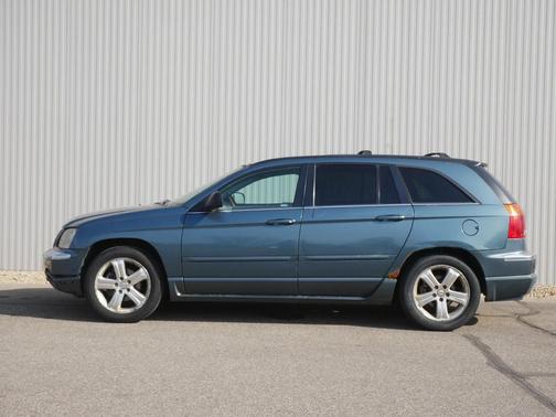 Blue 2006 Chrysler Pacifica Limited
