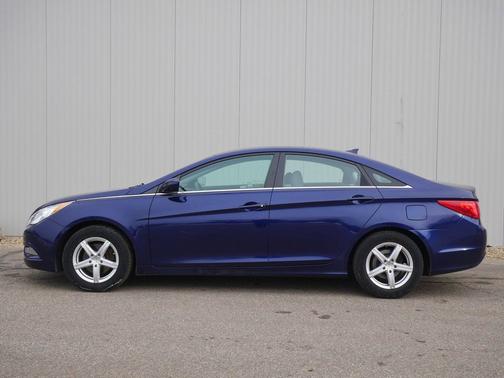 2013 Hyundai SONATA GLS