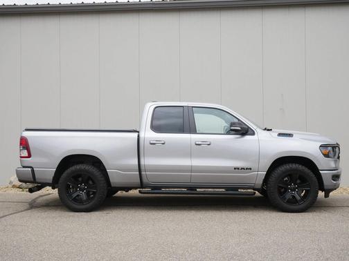 Billet Silver Metallic Clearcoat 2022 RAM 1500 Big Horn/Lone Star