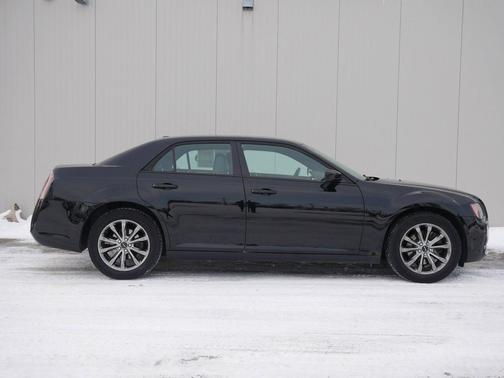 2014 Chrysler 300 S