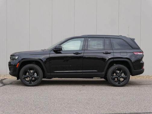 2025 Jeep Grand Cherokee Altitude