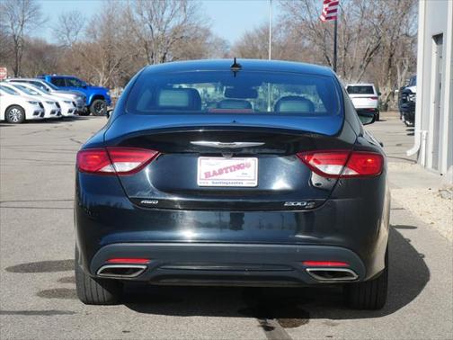 2016 Chrysler 200 S