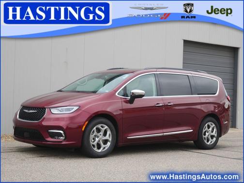 Velvet Red Pearlcoat 2023 Chrysler Pacifica Limited