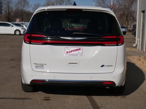2023 Chrysler Pacifica Hybrid Limited