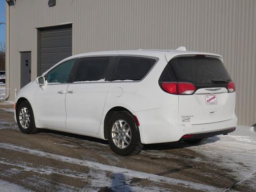2020 Chrysler Pacifica Touring