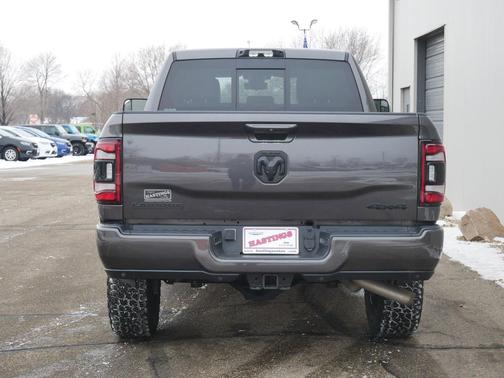 2022 RAM 2500 Laramie Crew Cab 4x4 6'4' Box