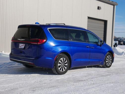 2021 Chrysler Pacifica Hybrid Touring L