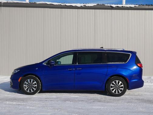 2021 Chrysler Pacifica Hybrid Touring L