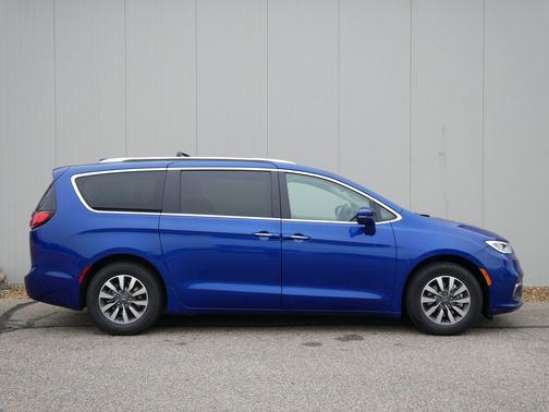 2021 Chrysler Pacifica Hybrid Touring L