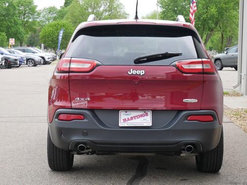 Deep Cherry Red Crystal Pearlcoat 2014 Jeep Cherokee Latitude
