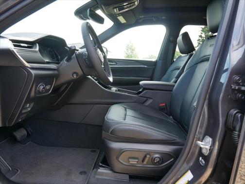 2025 Jeep Grand Cherokee L Overland