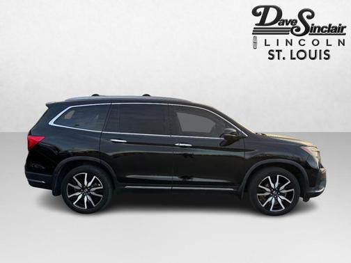 2019 Honda Pilot Touring 8-Passenger