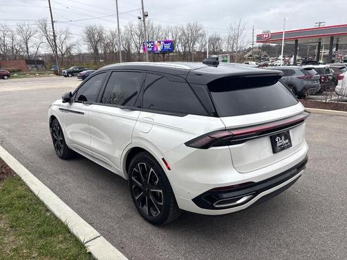 2024 Lincoln Nautilus Reserve