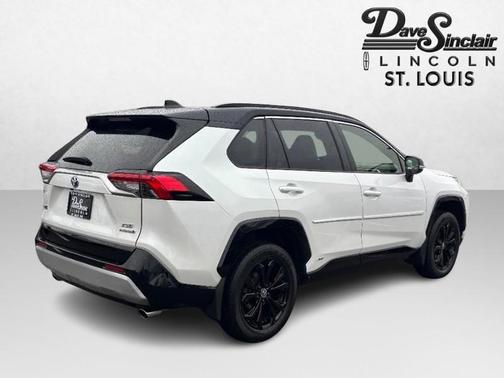 2023 Toyota RAV4 Hybrid SE