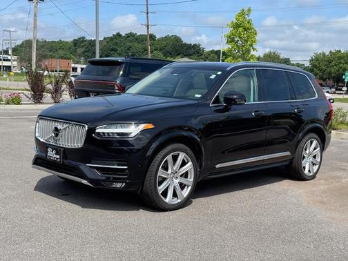 2019 Volvo XC90 T6 Inscription