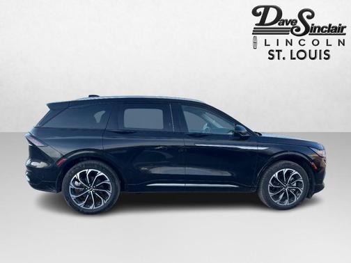 2024 Lincoln Nautilus Reserve