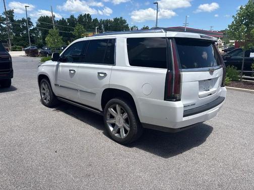 Crystal White Tricoat 2019 Cadillac Escalade Premium Luxury