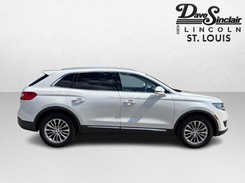 White Platinum Clearcoat Metallic 2017 Lincoln MKX Select