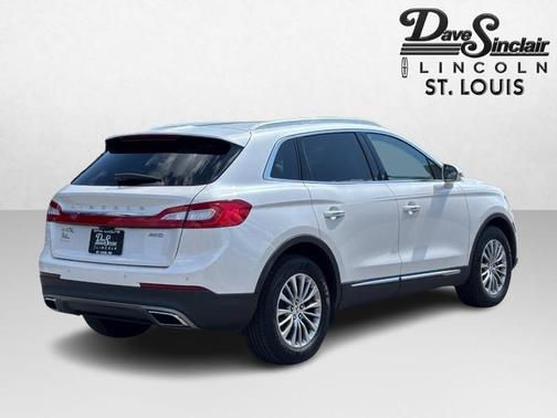 White Platinum Clearcoat Metallic 2017 Lincoln MKX Select