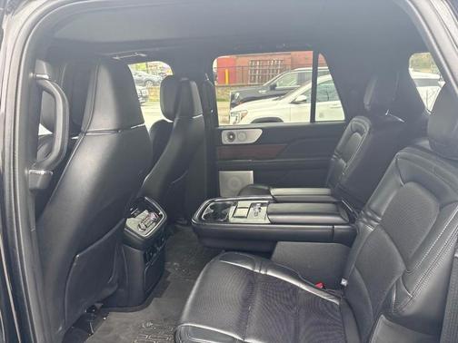 Infinite Black 2021 Lincoln Navigator L Reserve
