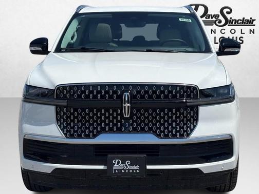 PRISTINE WHITE METALLIC 3C 2026 Lincoln Navigator Reserve