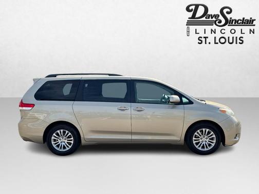 2011 Toyota Sienna XLE