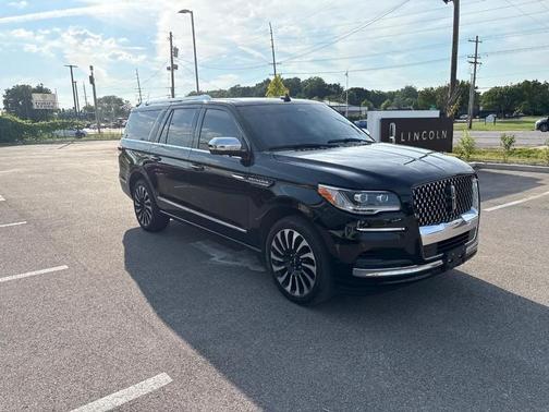 2023 Lincoln Navigator Black Label