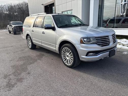 2016 Lincoln Navigator Select
