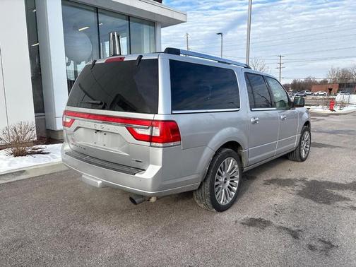 2016 Lincoln Navigator Select