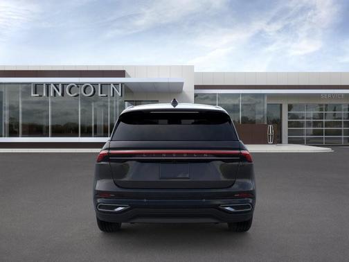 INFINITE BLACK MET CC 2026 Lincoln Nautilus Premiere