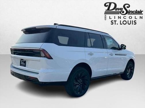 2025 Lincoln Navigator Reserve