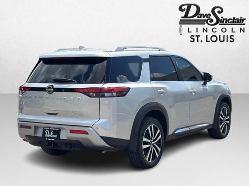 Brilliant Silver Metallic 2025 Nissan Pathfinder Platinum 4WD