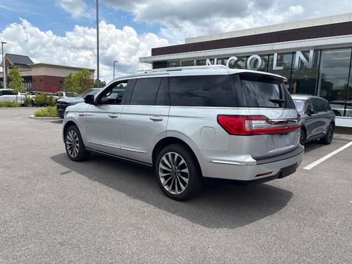 2018 Lincoln Navigator Select