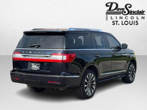 SIGNATURE NAVY 2021 Lincoln Navigator Reserve